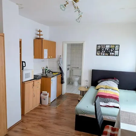 Zentrale Im Herzen Eisenachs Fuer 1-2 Personen Bed & Breakfast *