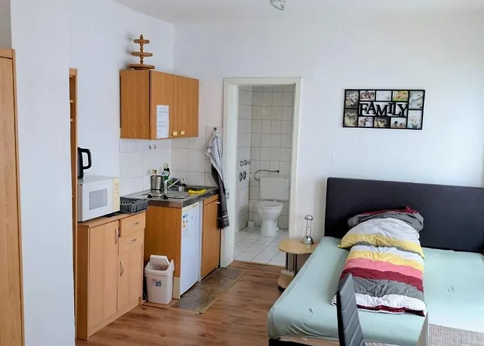 Zentrale Im Herzen Eisenachs Fuer 1-2 Personen Bed & Breakfast *