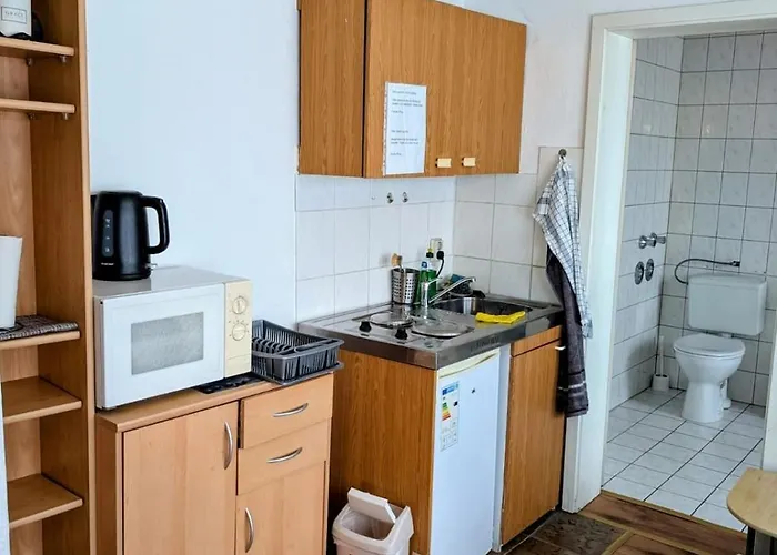 Zentrale Im Herzen Eisenachs Fuer 1-2 Personen Bed & Breakfast *